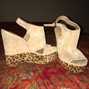 Jessica Simpson Wedges